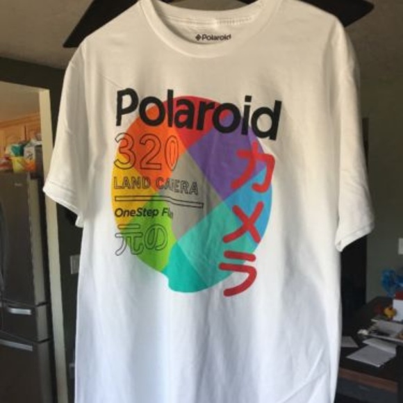 ⛔SOLD⛔ Polaroid Vintage Japanese GraphicShirt - Picture 2 of 4